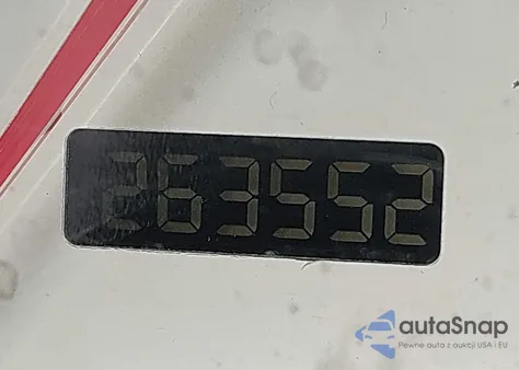 2004 Saturn Vue V6 z USA, uszkodzony, nr VIN 5GZCZ53474S834533